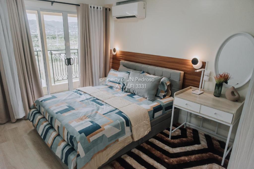 Work-friendly Mountain-view condo near SM Seaside