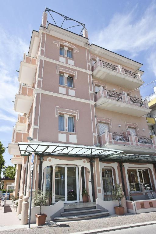 Budova, kde se hotel nachází