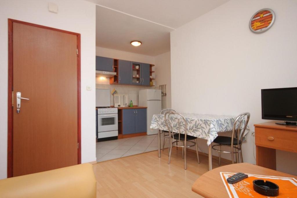 Fotografia z galérie ubytovania Apartments with a parking space Mali Losinj (Losinj) - 3042 v Mali Lošinj