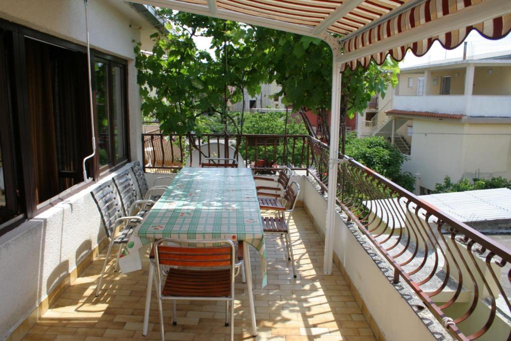 Fotografia z galérie ubytovania Apartments by the sea Baska Voda, Makarska - 2724 v destinácii Baška Voda