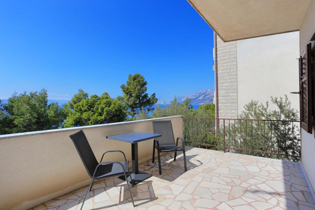 Balkón alebo terasa v ubytovaní Apartments by the sea Brela, Makarska - 2718