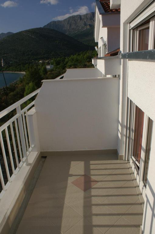 Fotografia z galérie ubytovania Apartments by the sea Zaostrog, Makarska - 2816 v Zaostrogu