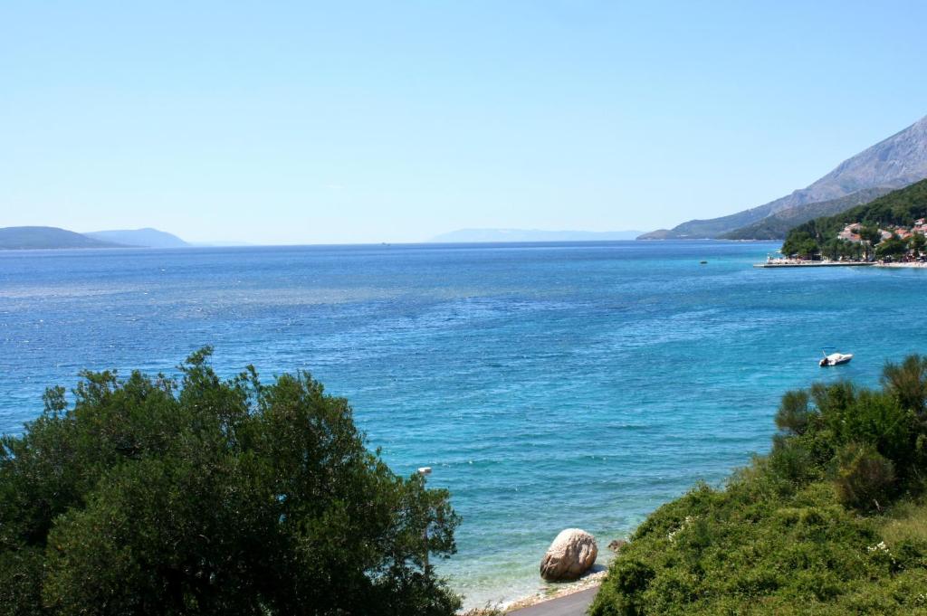 Fotografia z galérie ubytovania Apartments by the sea Zaostrog, Makarska - 2816 v Zaostrogu
