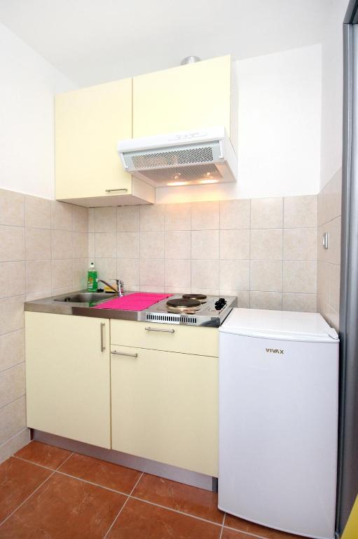 Fotografia z galérie ubytovania Apartments by the sea Zaostrog, Makarska - 2816 v Zaostrogu
