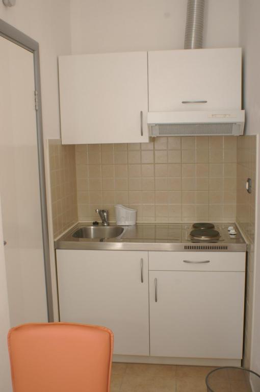 Fotografia z galérie ubytovania Apartments by the sea Zaostrog, Makarska - 2816 v Zaostrogu