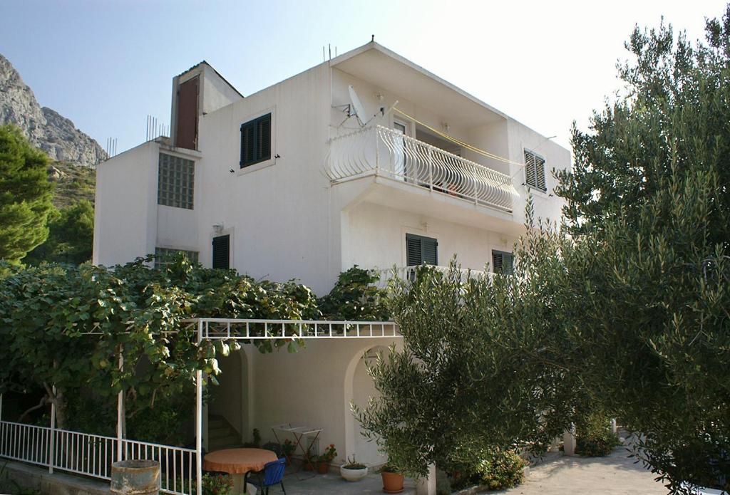 Fotografia z galérie ubytovania Apartments with a parking space Duce, Omis - 2801 v Omise