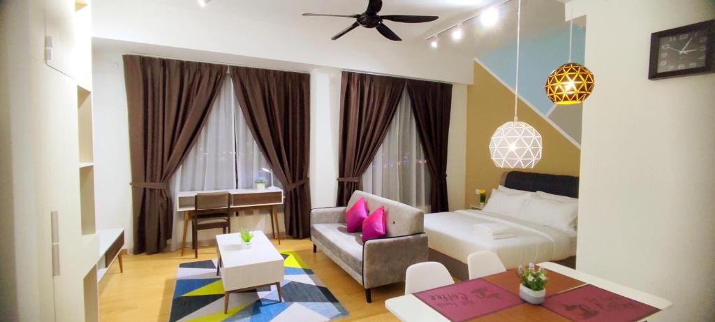 Kuantan Waterfront Studio11 with NETFLIX at Imperium Residence