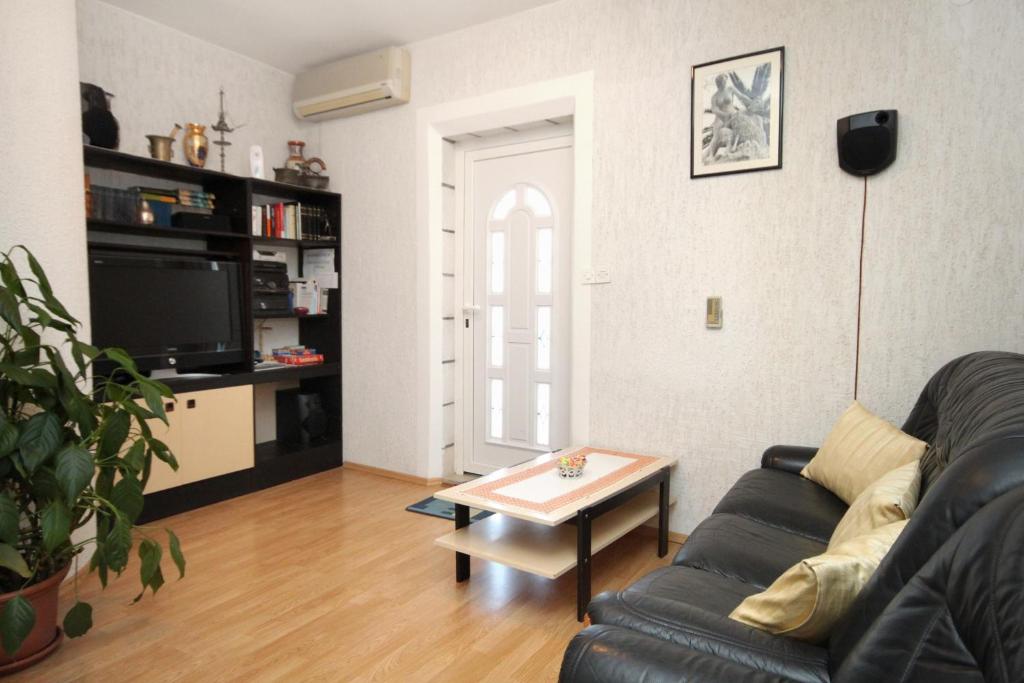 Fotografia z galérie ubytovania Apartments with a parking space Dubrovnik - 4752 v Dubrovníku
