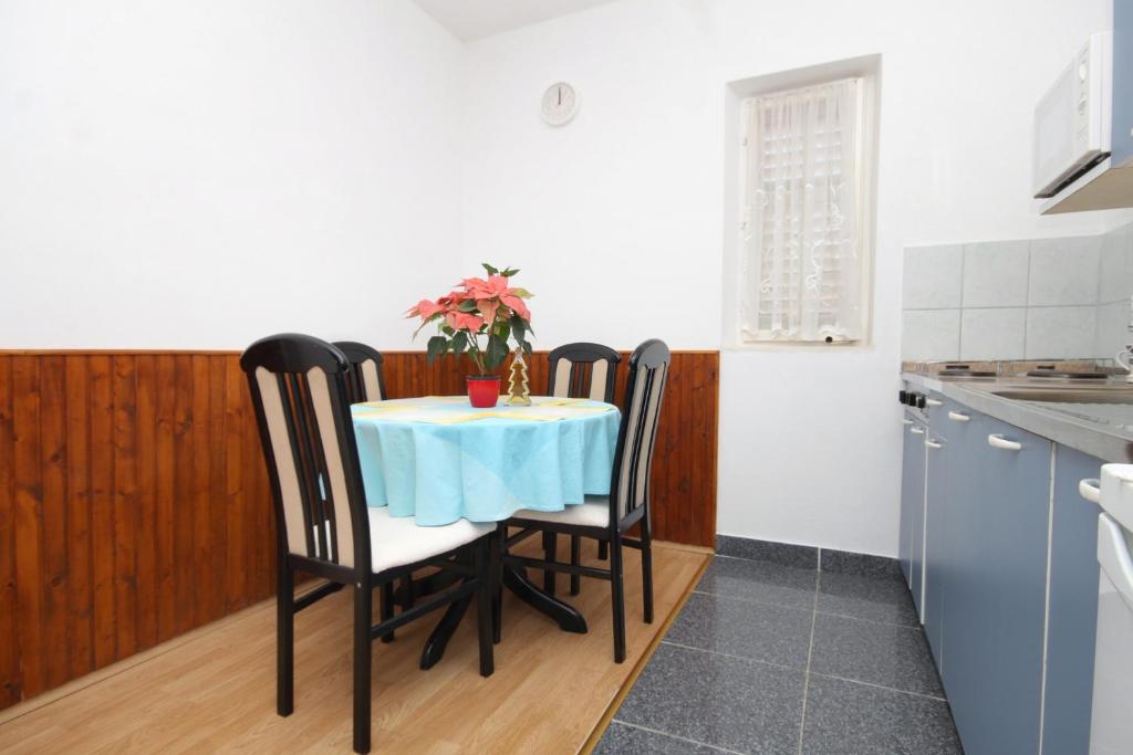 Fotografia z galérie ubytovania Apartments with a parking space Dubrovnik - 4752 v Dubrovníku