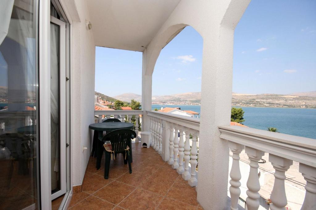 Fotografia z galérie ubytovania Apartments by the sea Mastrinka, Ciovo - 4647 v Trogiri