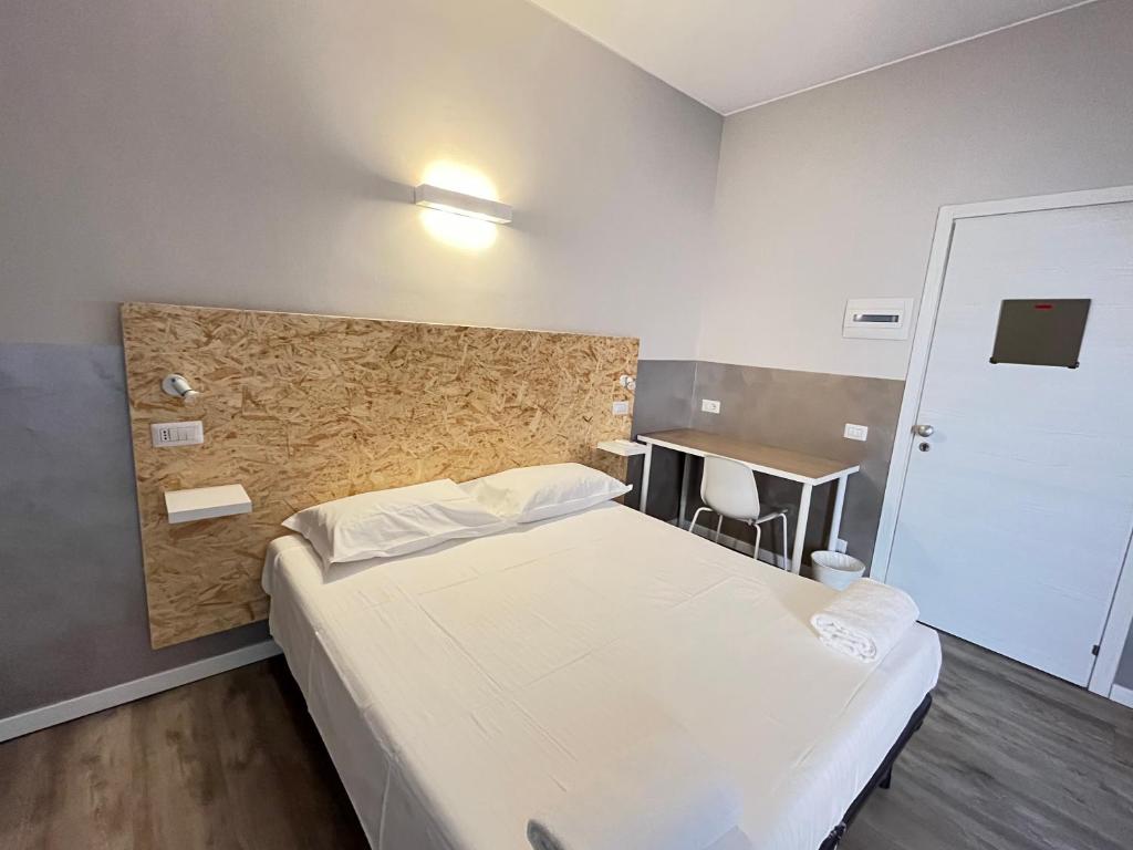 Postel nebo postele na pokoji v ubytování Bergamo Automatic Rooms Self check-in