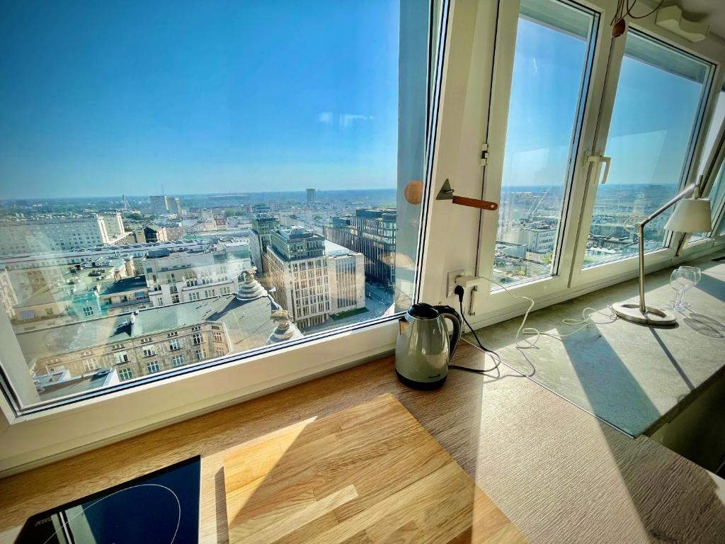 Výhľad na mesto Varšava alebo výhľad na mesto priamo z apartmánu