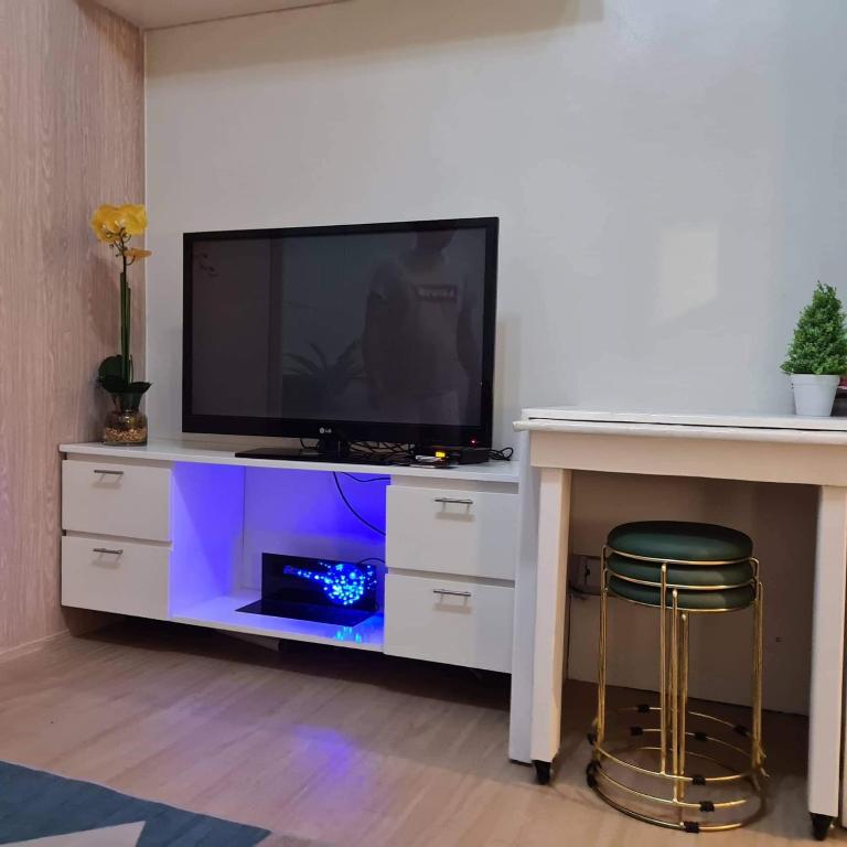 Fully furnished Condominium-apartment unit for 5-6 guests - 一居室公寓