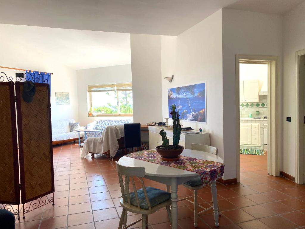 Posedenie v ubytovaní Villa Anna - Appartamento relax 3 minuti a piedi dalla spiaggia