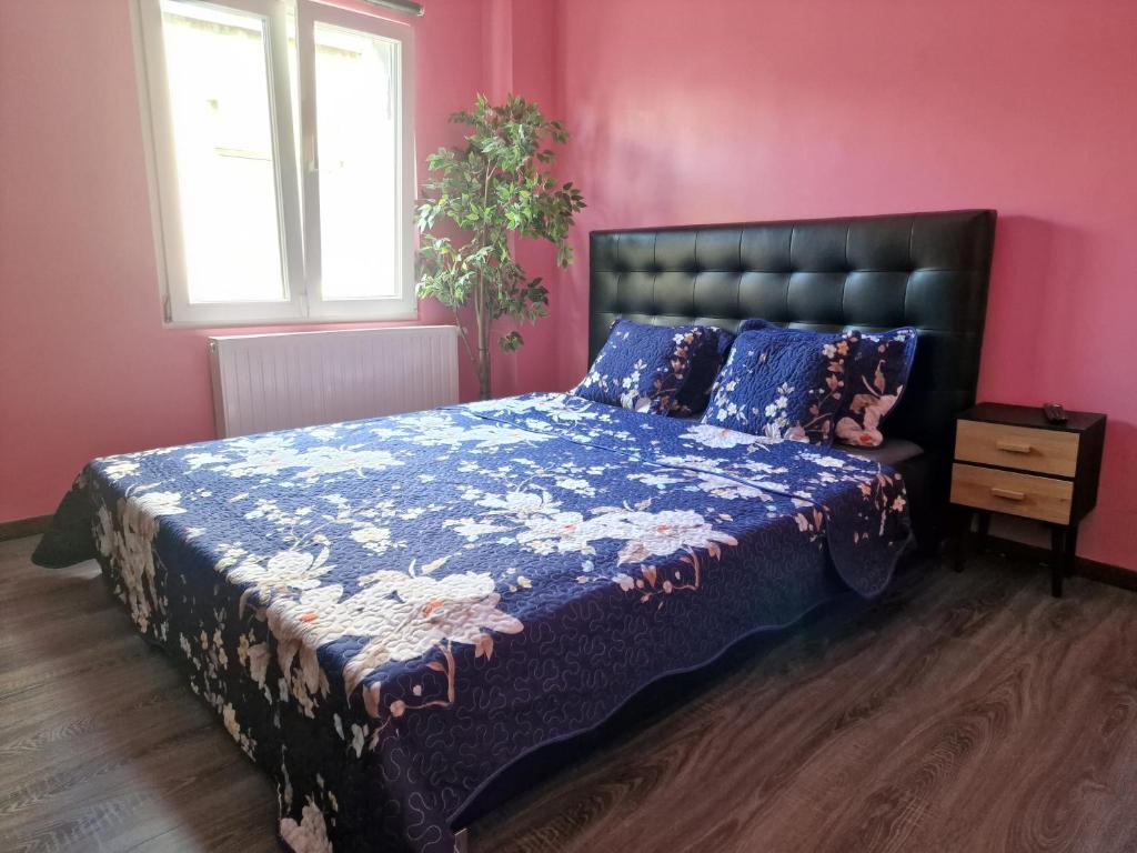 Postel nebo postele na pokoji v ubytování Right choice room