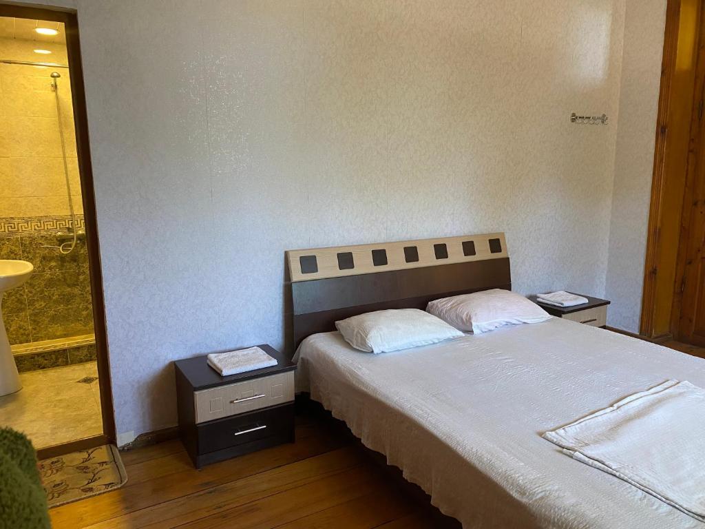 Postel nebo postele na pokoji v ubytování Valiko house in Telavi