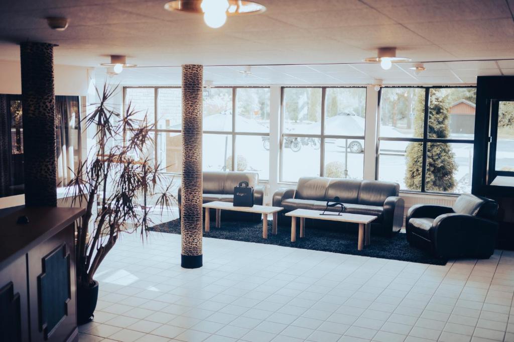Posezení v ubytování Nadden Hotell & Konferens