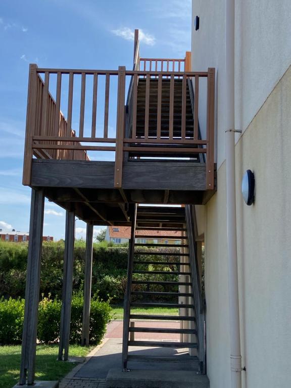 Budynek, w którym mieści się apartament