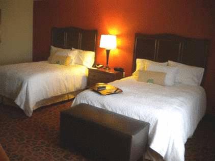 Hampton Inn & Suites Cincinnati / Uptown - University Area photo