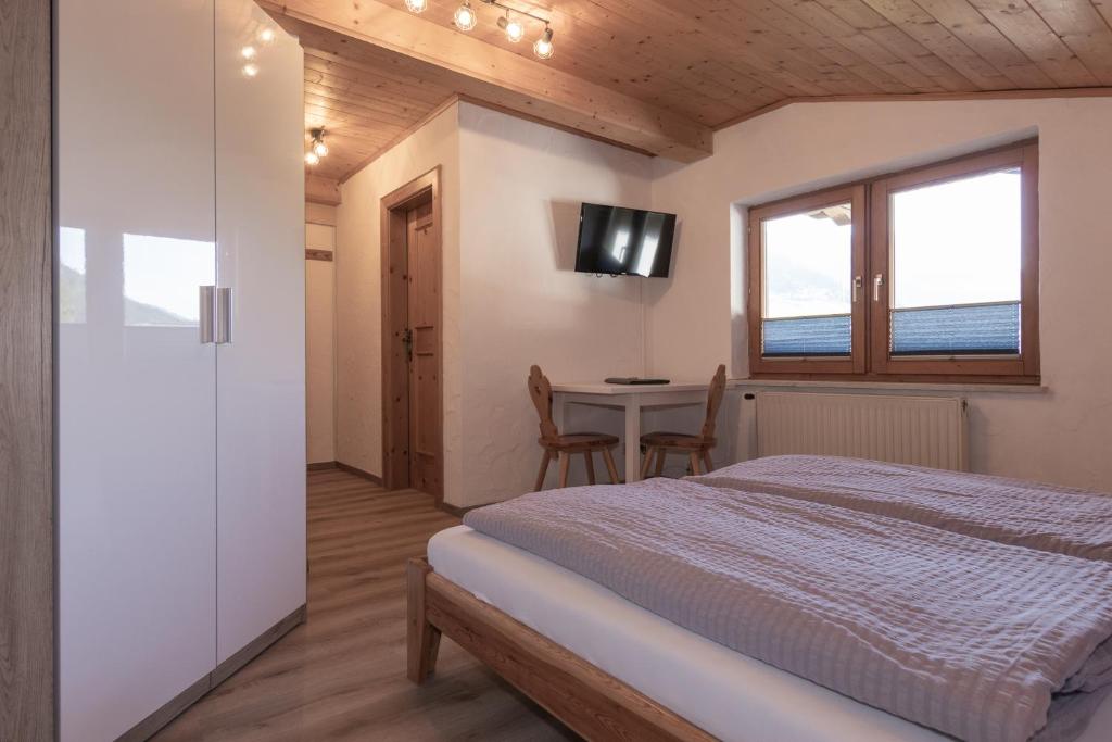 Flo's Apartment - Double Room