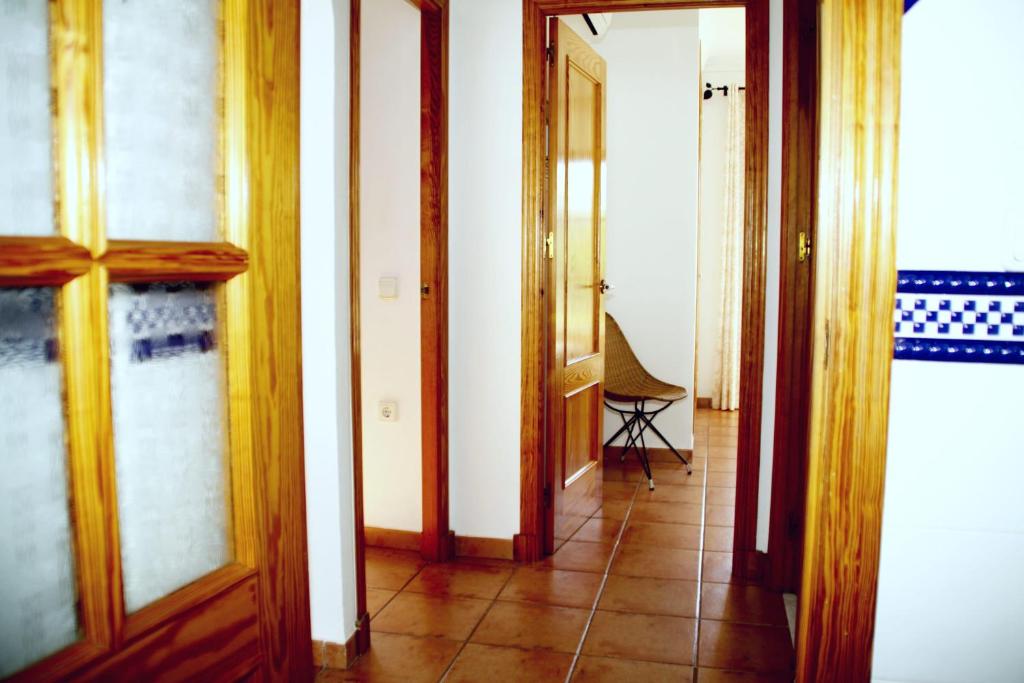 Fotografia z galérie ubytovania 300-Meter-bis-zum-Strand-Caracola-Wohnung-mit-Garten v destinácii Chipiona