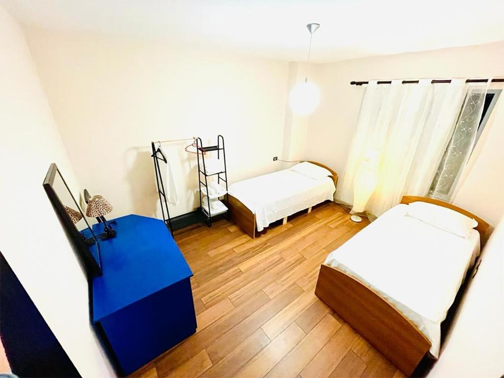 Spacious Holiday Apartment - Image 2