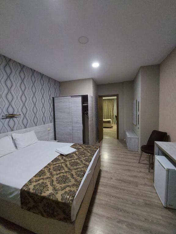 Hotel Elio Inn - Standard Family Room