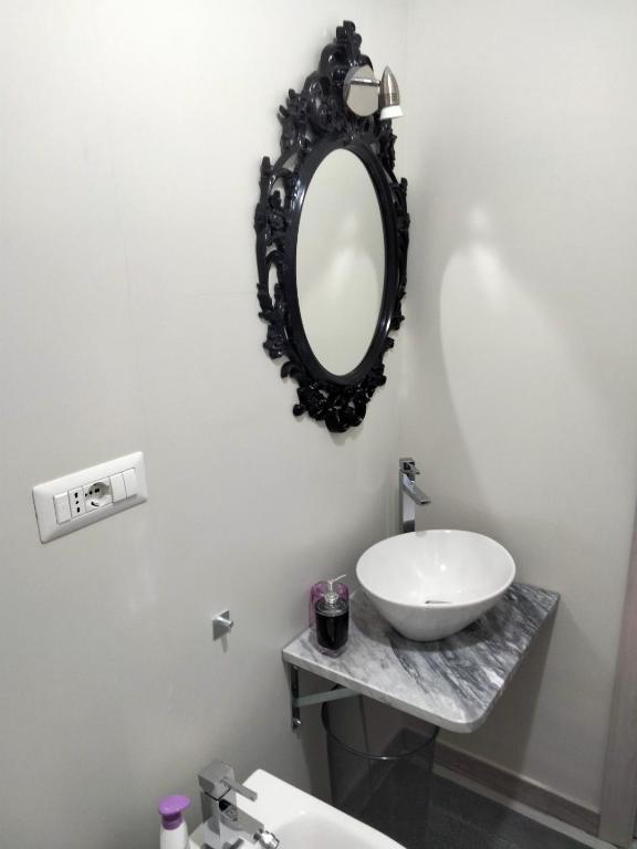 A bathroom at I Fiori