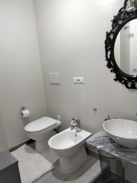 A bathroom at I Fiori