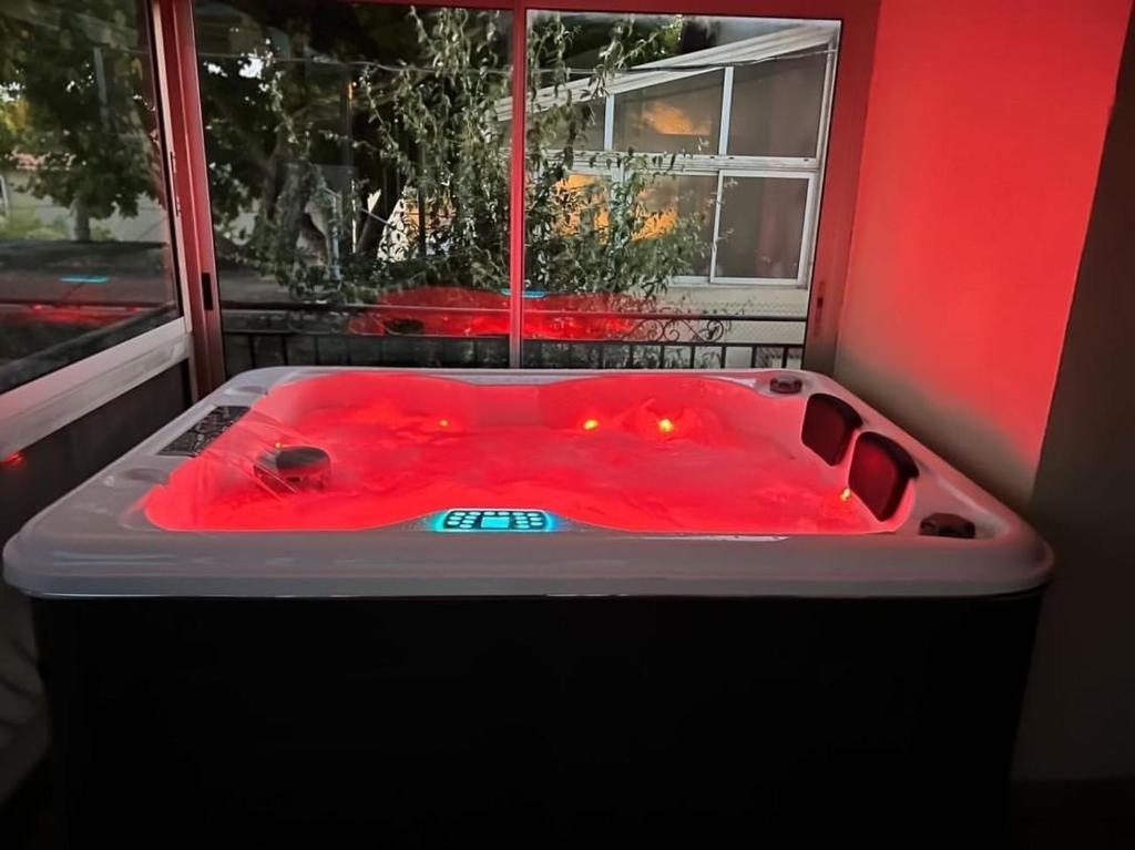 Fotografia z galérie ubytovania Maison avec Jacuzzi Marseille v destinácii Marseille