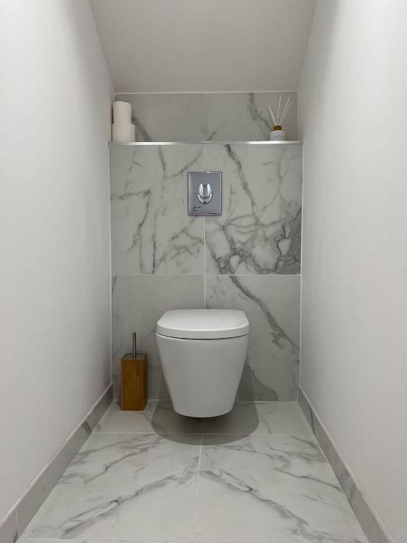 Kúpeľňa v ubytovaní Maison avec Jacuzzi Marseille