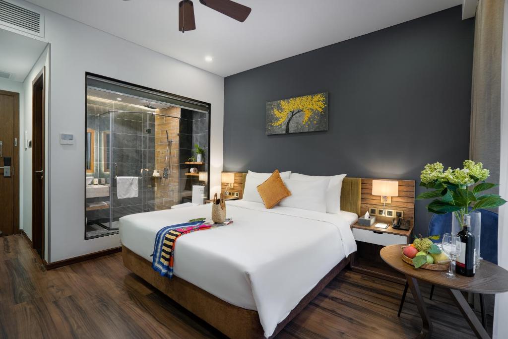 Phòng Deluxe có Giường cỡ King Nhìn ra Hồ bơi