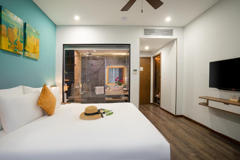 Phòng Deluxe có Giường cỡ King Nhìn ra Hồ bơi