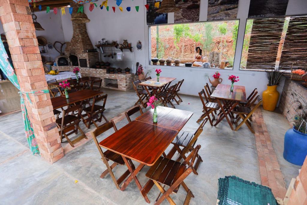 Restoran atau tempat lain untuk makan di Pousada Matuto Sonhador