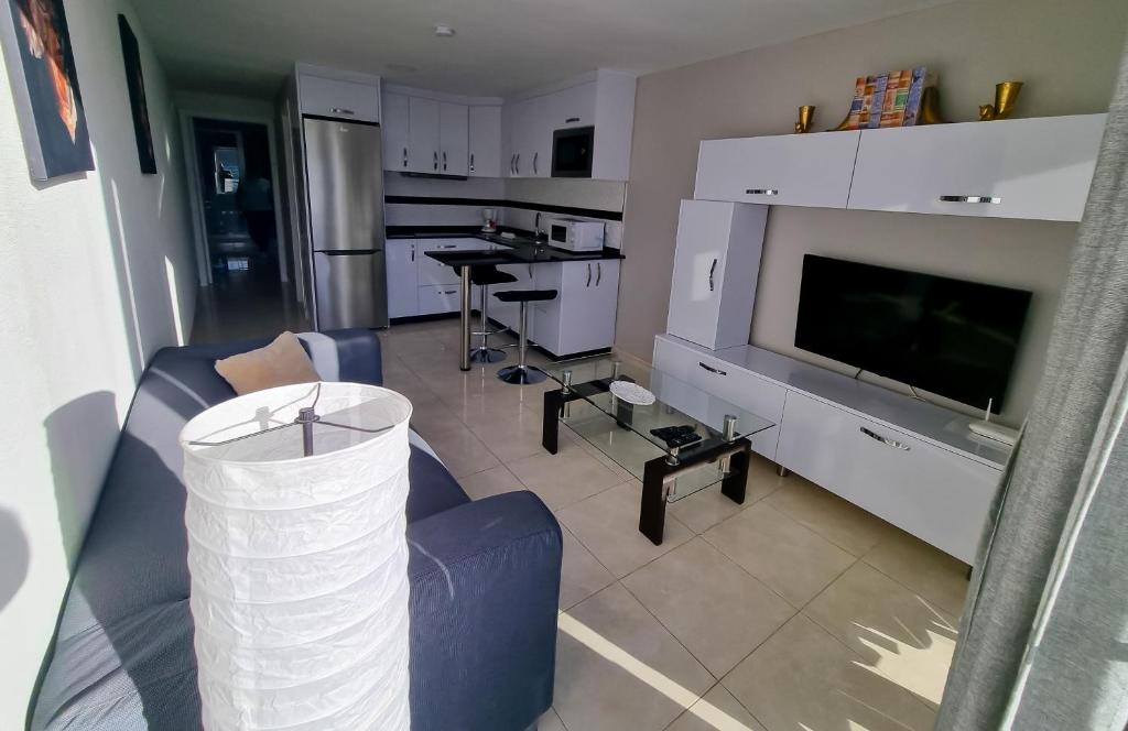 Apartamentos Guadalupe Gran Canaria Puerto Rico - 高级一居室公寓和阳台