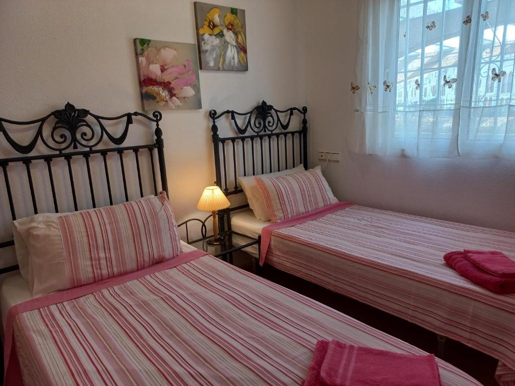 Fotografie z fotogalerie ubytování Large 3 Bedroom Family house in La Zenia v destinaci Orihuela Costa