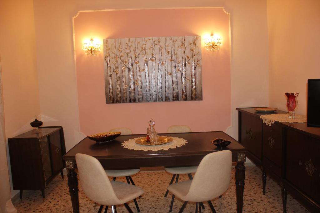 Fotografia z galérie ubytovania Capital apartment next to Metro station with parking spot to explore Athens v Aténach