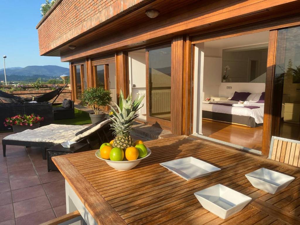 Balkón nebo terasa v ubytování Singular y espacioso apartamento Ondarreta Beach