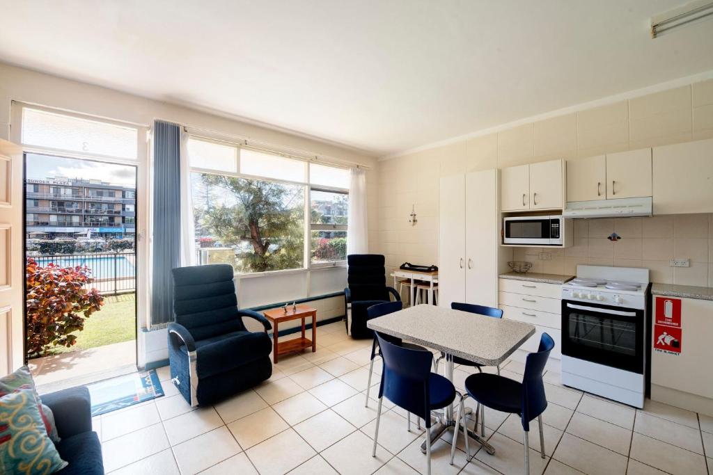 Η κουζίνα ή μικρή κουζίνα στο Forster Holiday Lodge 03