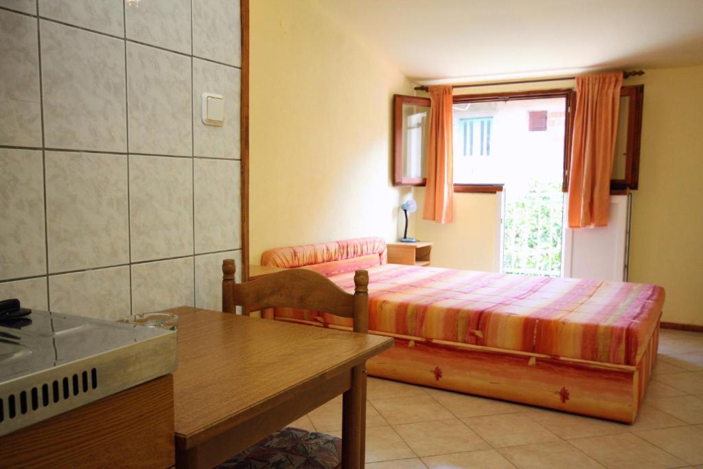 Fotografie z fotogalerie ubytování Studio Stomorska 5239e v destinaci Stomorska