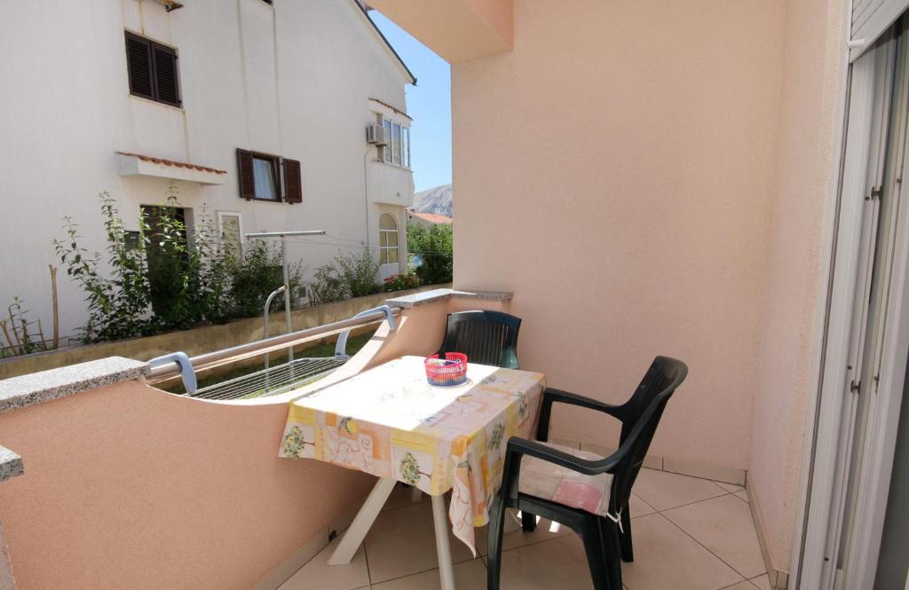 Fotografia z galérie ubytovania Apartments with a parking space Baska, Krk - 5444 v destinácii Baška