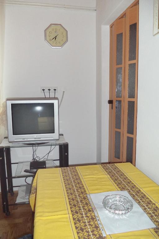 TV a/nebo společenská místnost v ubytování Apartments with a parking space Selce, Crikvenica - 5495