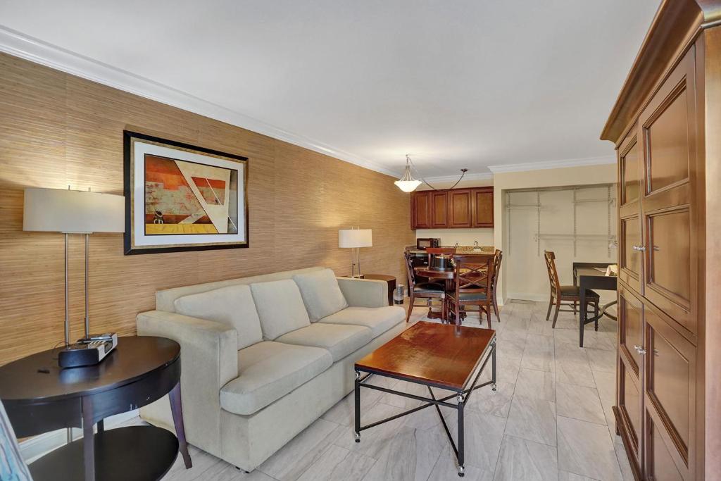 Fort Lauderdale Grand Hotel - Suite Executive King Poolside