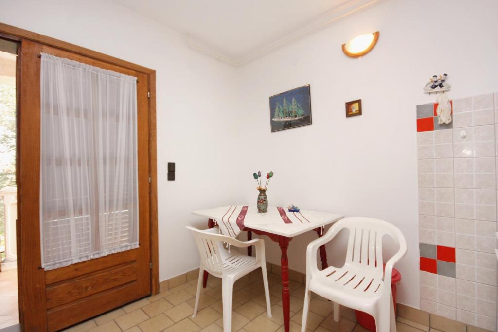 Fotografie z fotogalerie ubytování Apartment Porat 5322c v destinaci Malinska