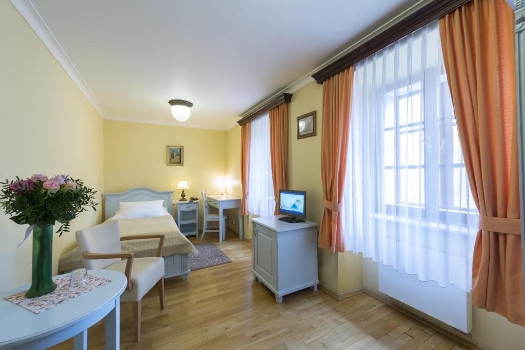 Hotel Cerny Slon - Resim 25