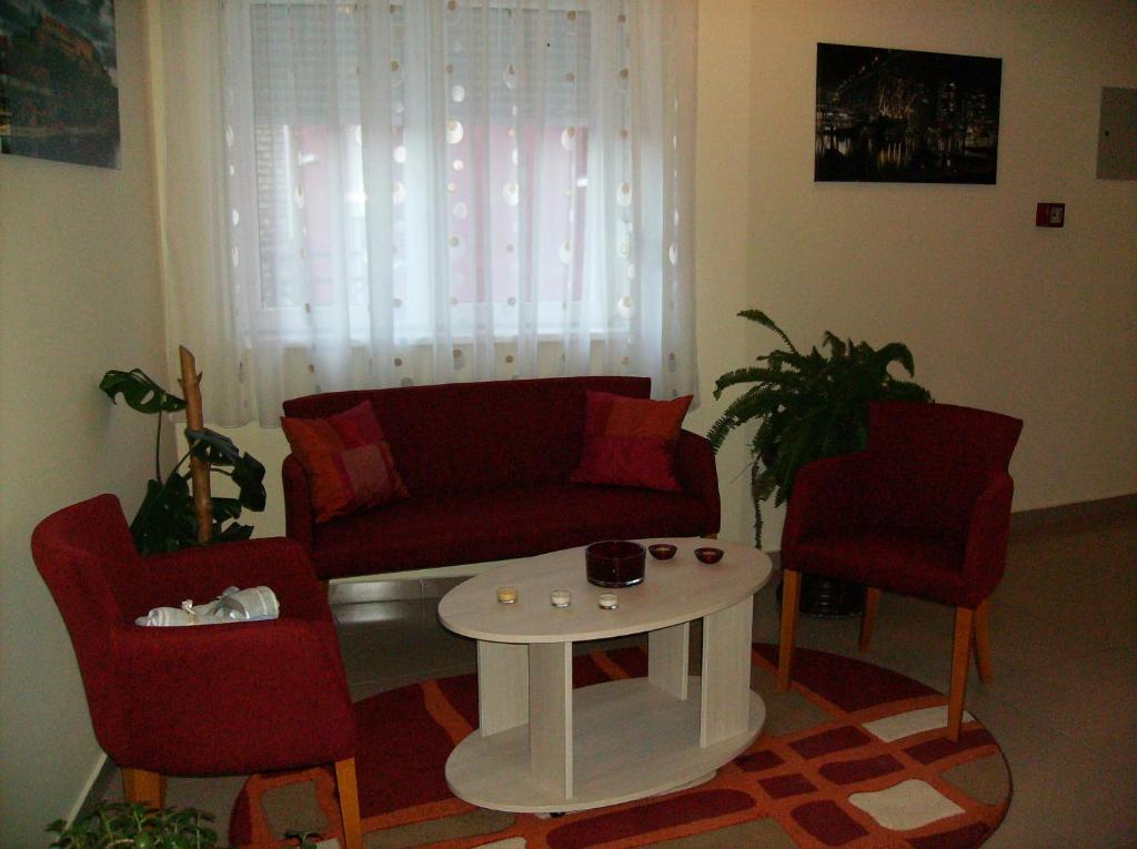 Posezení v ubytování B&B Zmajevo Gnezdo 021