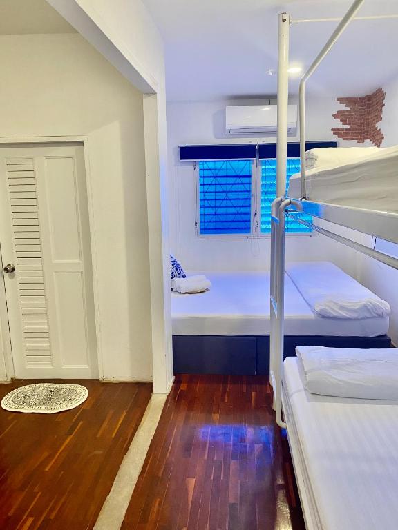 Zleepinezz Hostel - 12