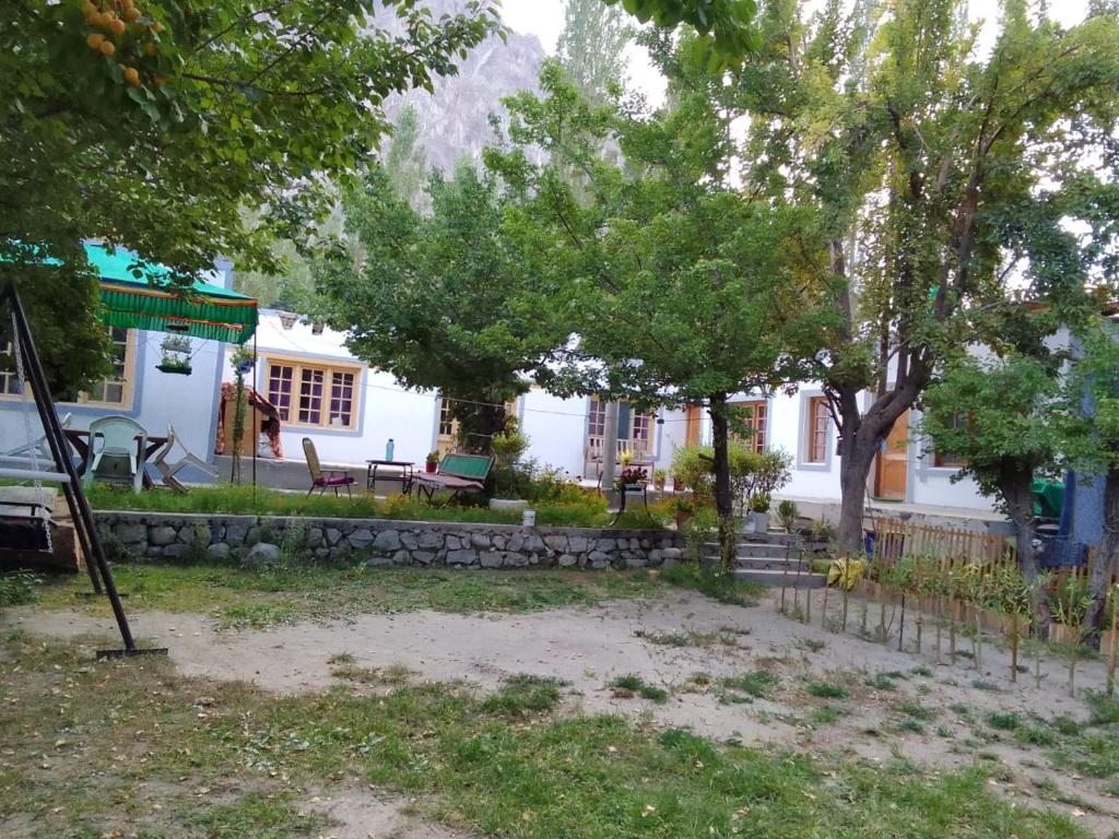NotOnMap - Michung House - Housity