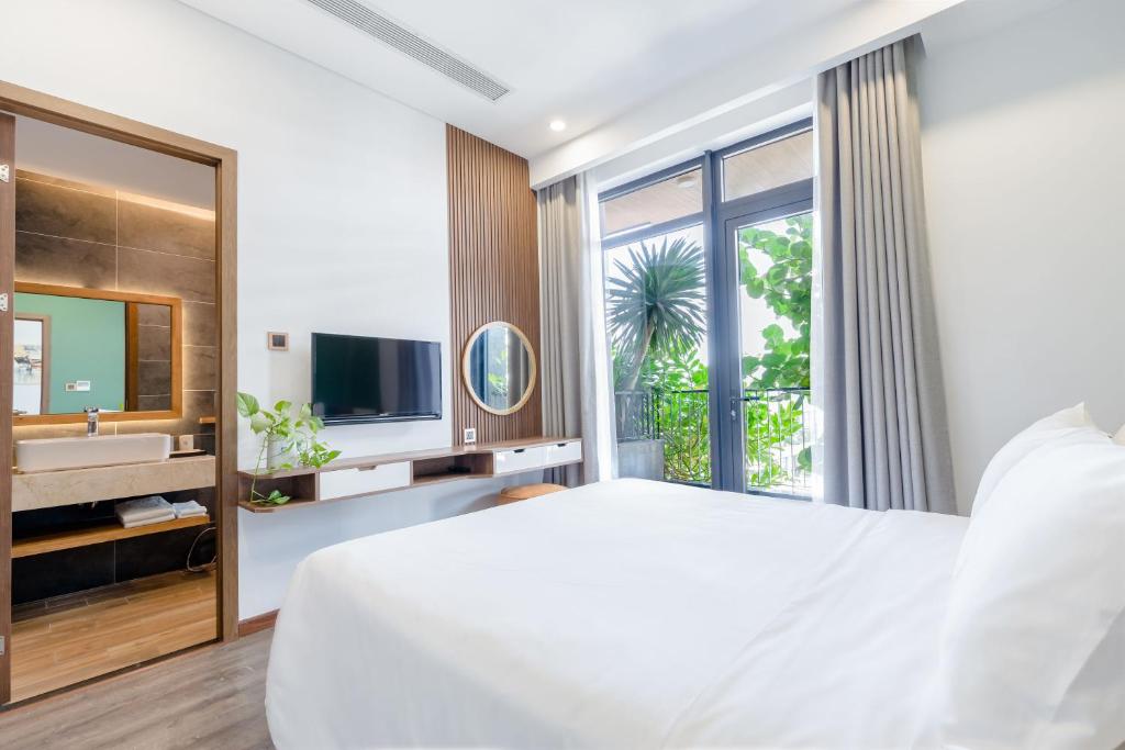 Căn Hộ Junior 2 Phòng Ngủ Có Ban Công Nhìn Ra Thành Phố