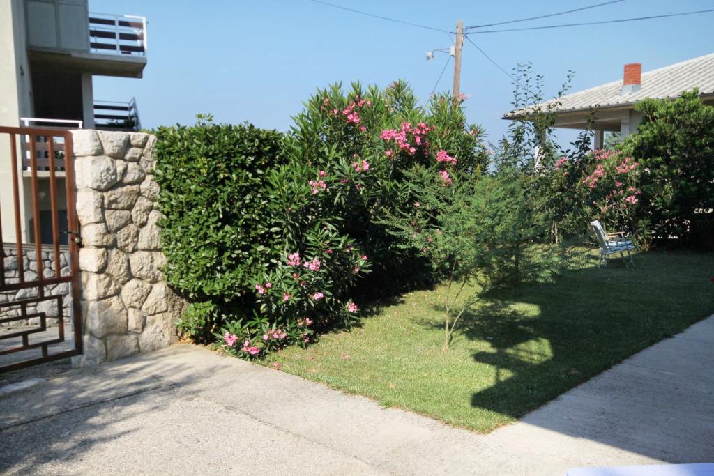 Zahrada ubytování Apartment Novi Vinodolski 5587c
